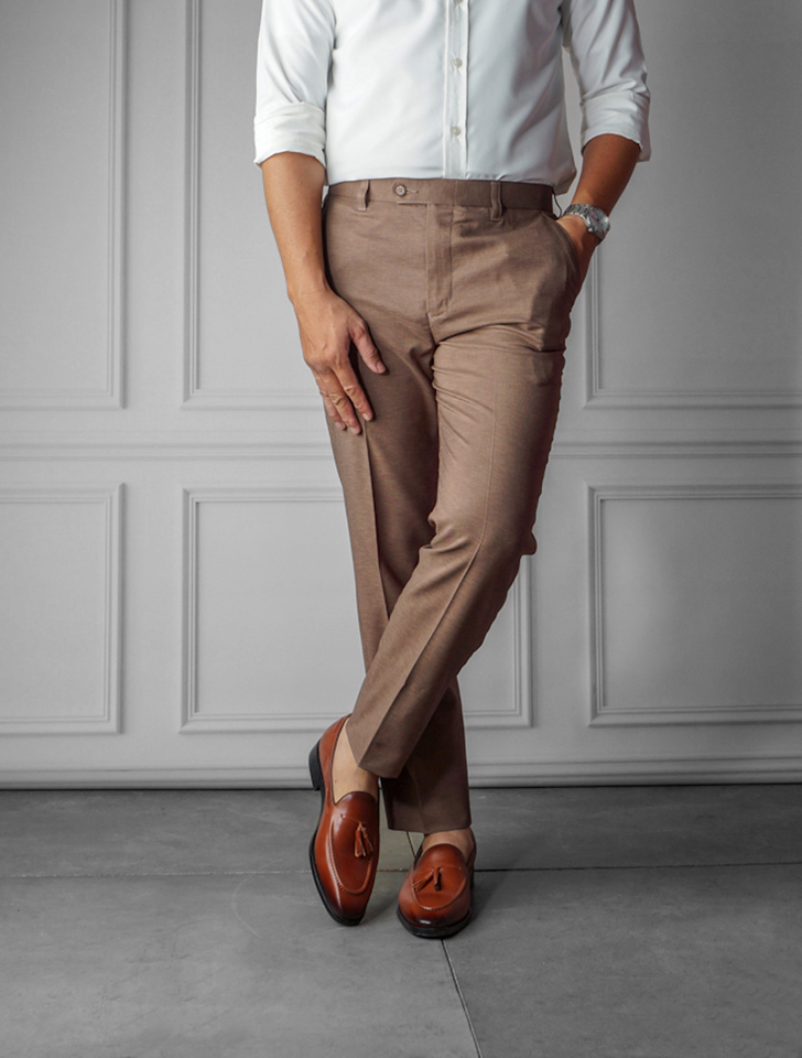 Vì sao nên mặc quần tây nam công sở?