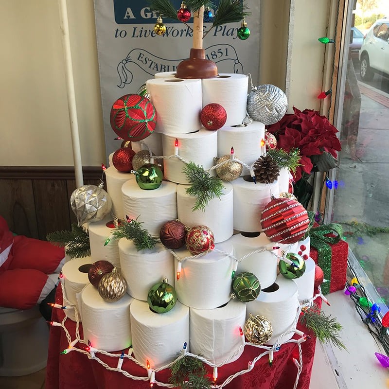 Cách làm cây thông Noel bằng lõi giấy vệ sinh