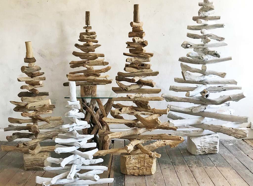 Cách làm cây thông Noel bằng cành cây khô