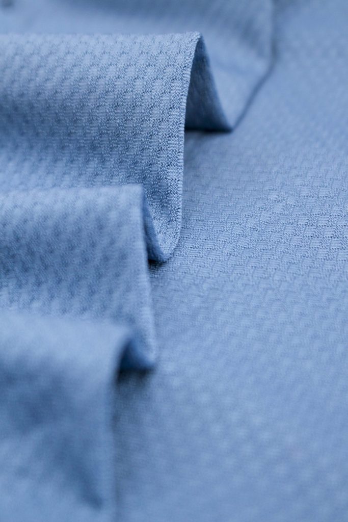 5. Những lưu ý khi sử dụng và bảo quản vải kim cương