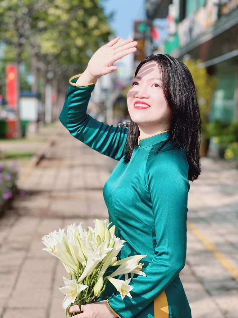 3.2 Đồng phục áo dài ngân hàng BIDV