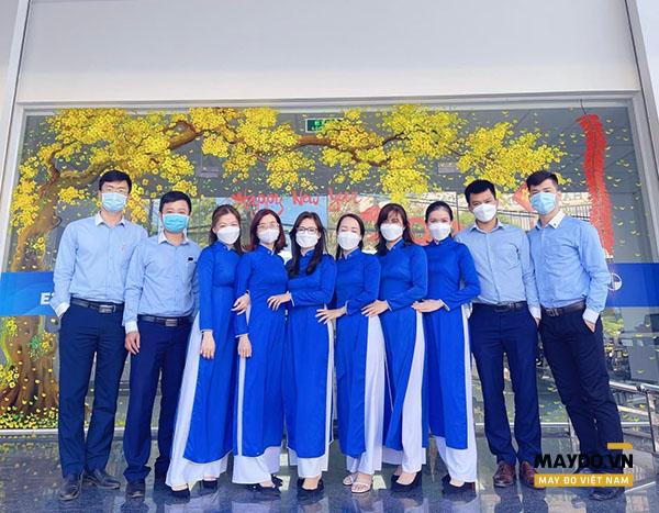 18. Đồng phục ngân hàng Eximbank