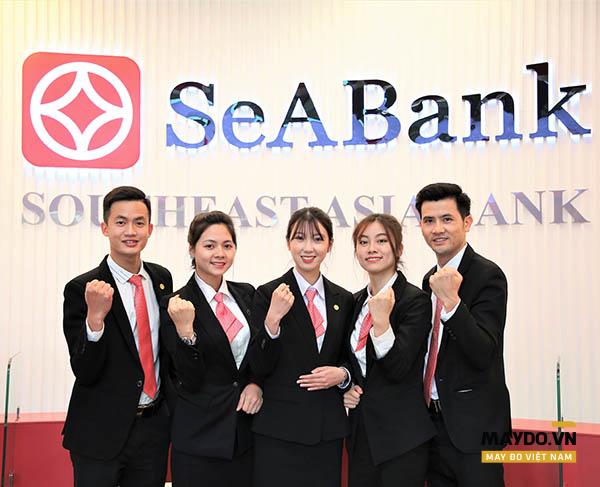 4. Những mẫu đồng phục ngân hàng SeaBank